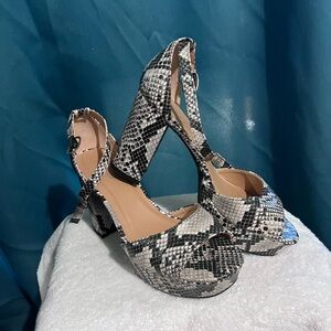 BAMBOO Black and White Snakeskin Heels